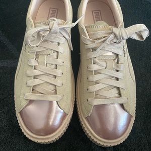 Puma (Women’s) size 8